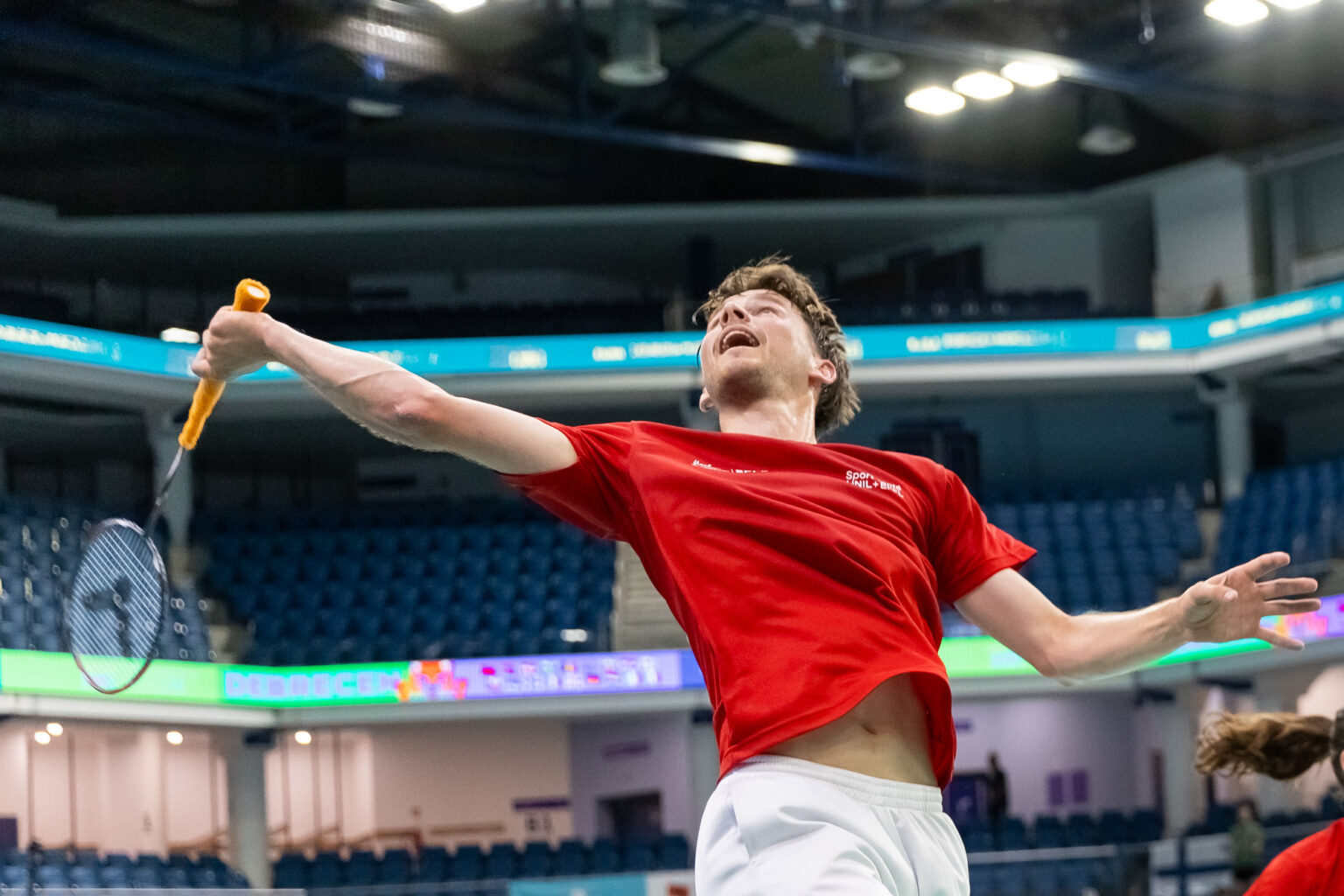 Badminton: The “Bullet” that can travel at over 400 km/h